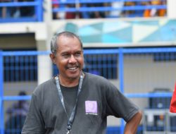 Papuanischer Journalist Victor Mambor gewann einen “Oktovianus Pogau” Journalismuspreis