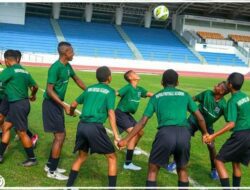 Papua Football Academy wollte nicht ihre Studenten mit der Zukunft belasten