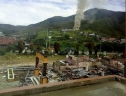 Die Polizei untersuchte die Ursache verbranntes Büros und verbrannter Pension in Dogiyai